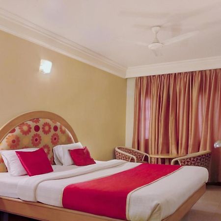 Capital O 333 Hotel Crystal Homes Bangalore Extérieur photo