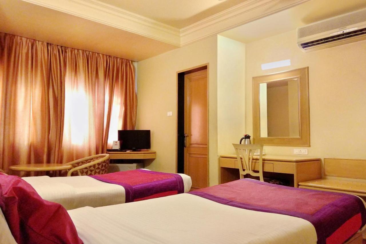 Capital O 333 Hotel Crystal Homes Bangalore Extérieur photo