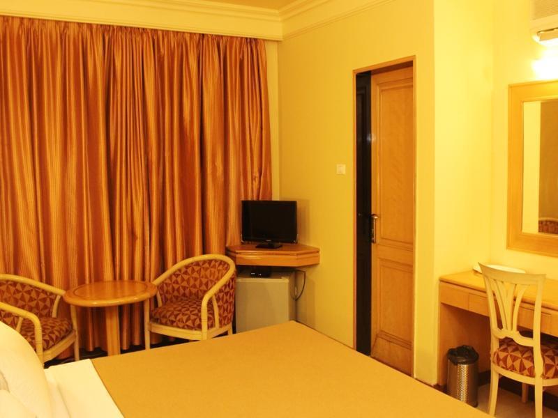 Capital O 333 Hotel Crystal Homes Bangalore Extérieur photo