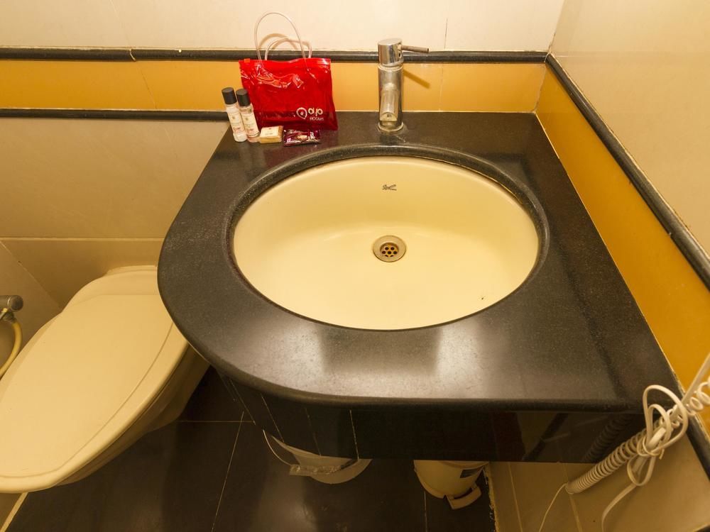 Capital O 333 Hotel Crystal Homes Bangalore Extérieur photo