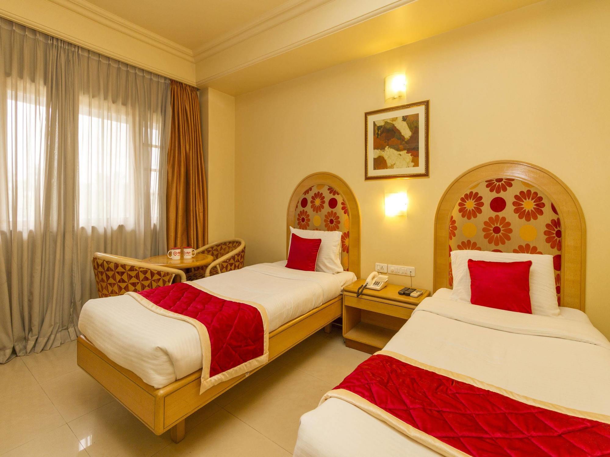 Capital O 333 Hotel Crystal Homes Bangalore Extérieur photo