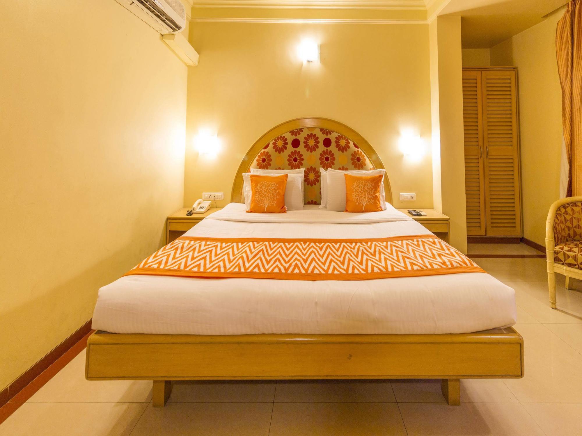 Capital O 333 Hotel Crystal Homes Bangalore Extérieur photo