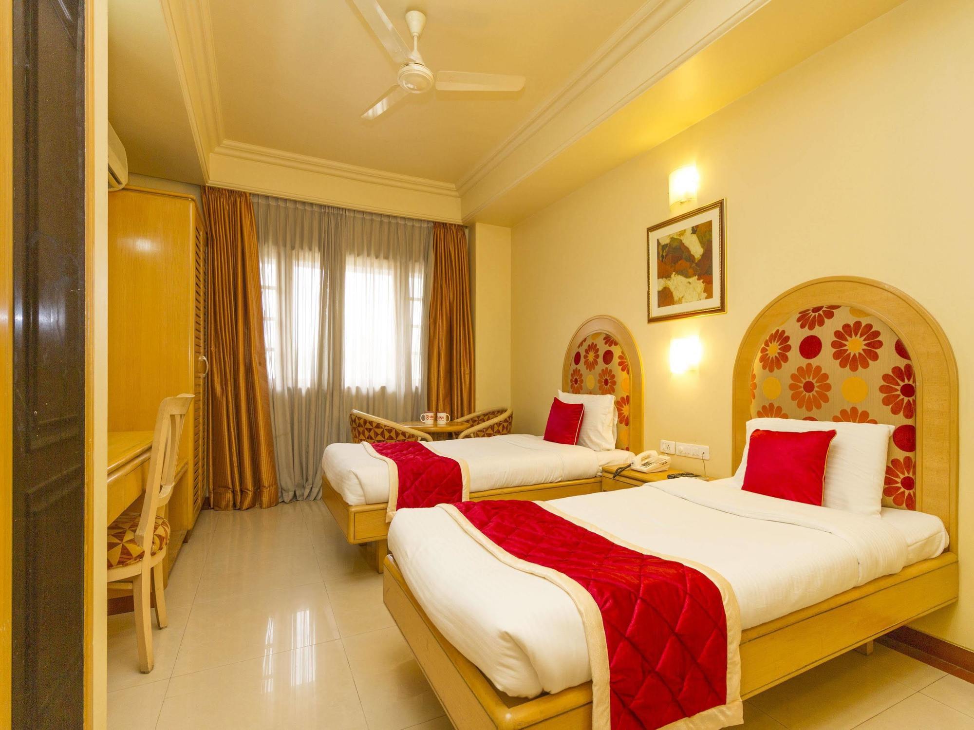 Capital O 333 Hotel Crystal Homes Bangalore Extérieur photo